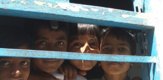 slum kids in India